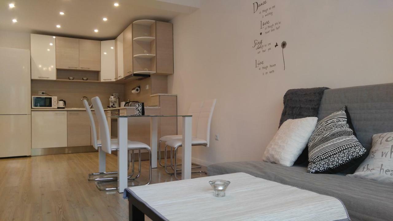 Modern Apartment Sofia Center Екстериор снимка