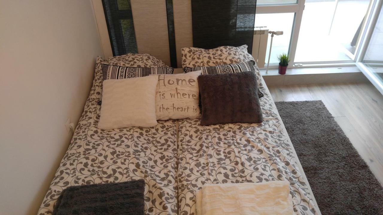 Modern Apartment Sofia Center Екстериор снимка