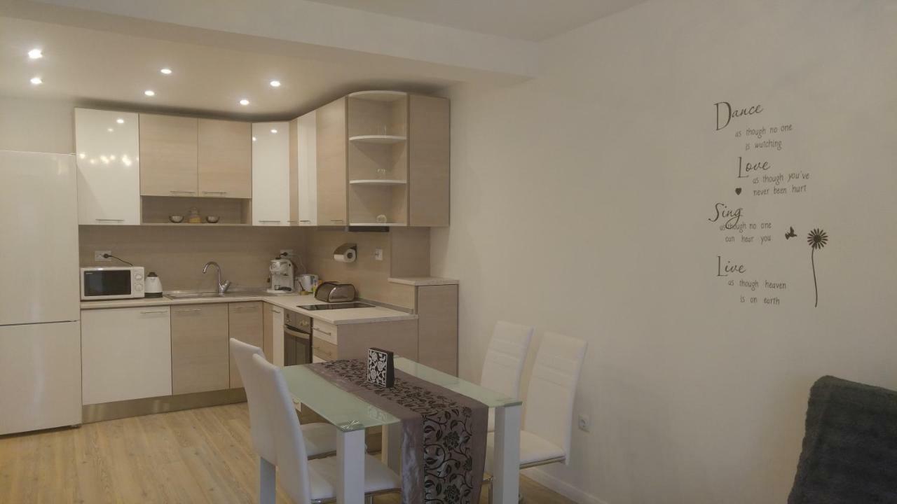 Modern Apartment Sofia Center Екстериор снимка