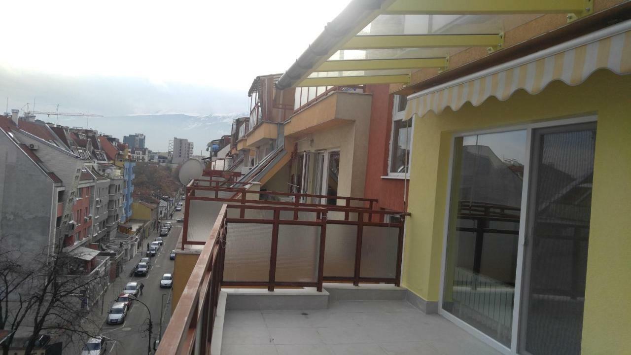 Modern Apartment Sofia Center Екстериор снимка